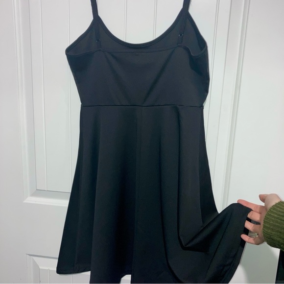 Basic Black Skater Dress Adjustable Straps - Picture 4 of 5